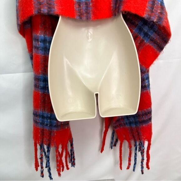 Aerie Red and Blue Super soft fringed blanket scarf - Picture 9 of 13